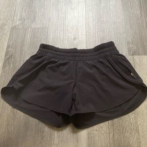 Lululemon Black Low- Rise Tracker Lined Shorts 4” - Size 10